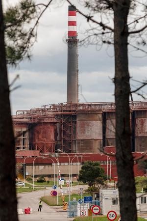 Alcoa perde 761 millóns no terceiro trimestre e apunta aos “exorbitantes” custos do gas en San Cibrao